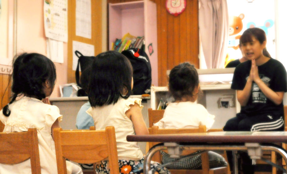 朝の会、おやつ